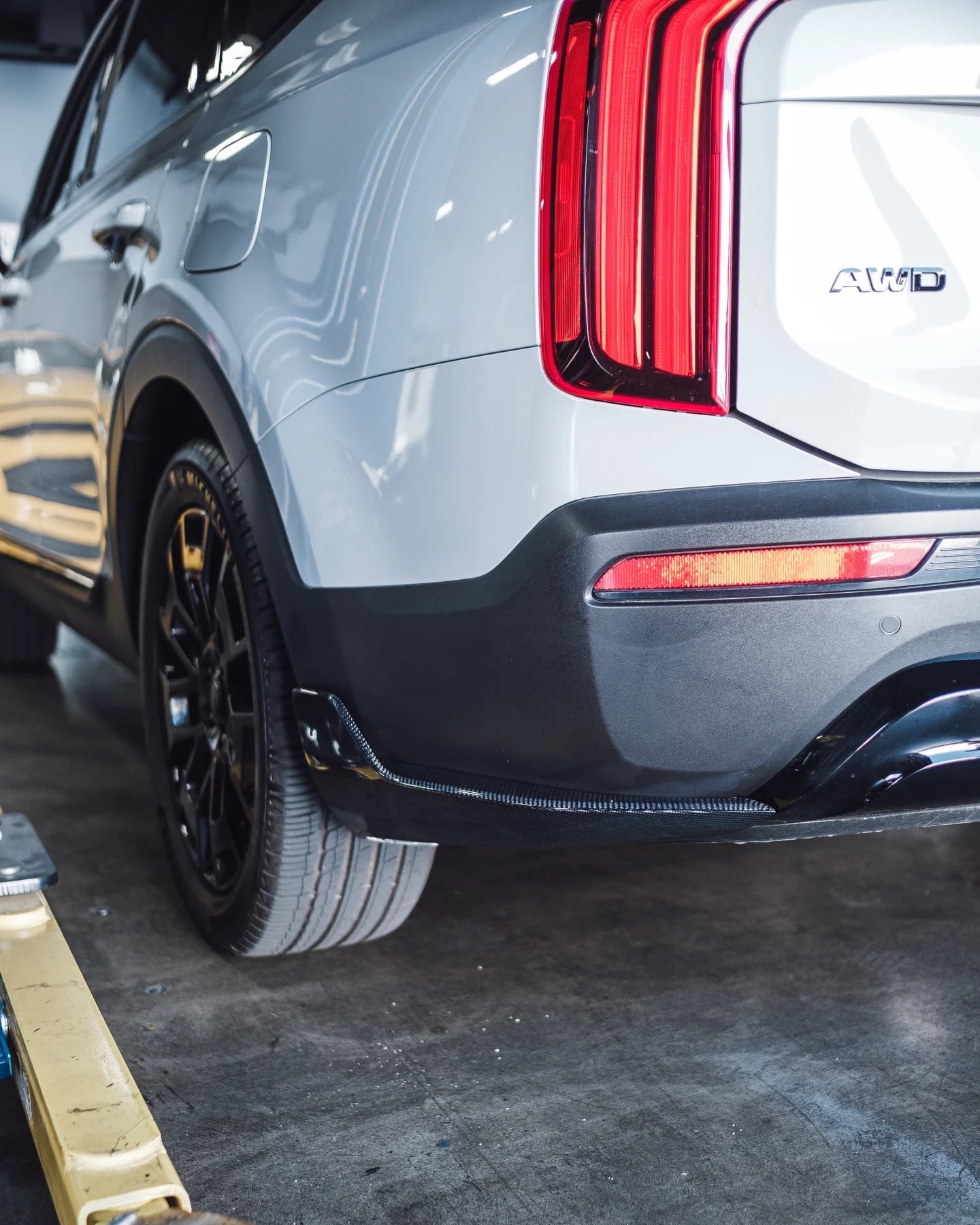 ADRO Kia Stinger Trunk Spoiler