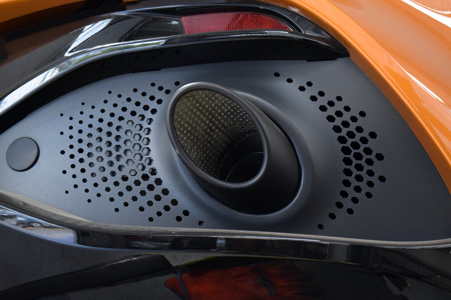 QuickSilver Aston Martin DBX Sport System w/ Sound Architect
