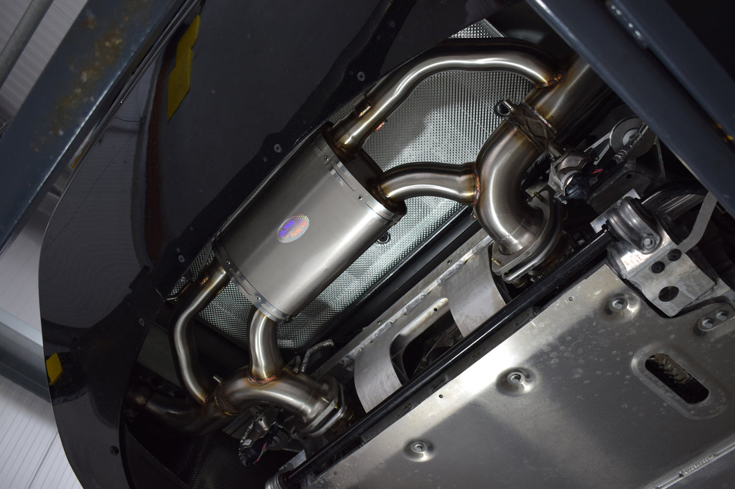 QuickSilver Aston Martin DB12 Titan Sport Rear Section