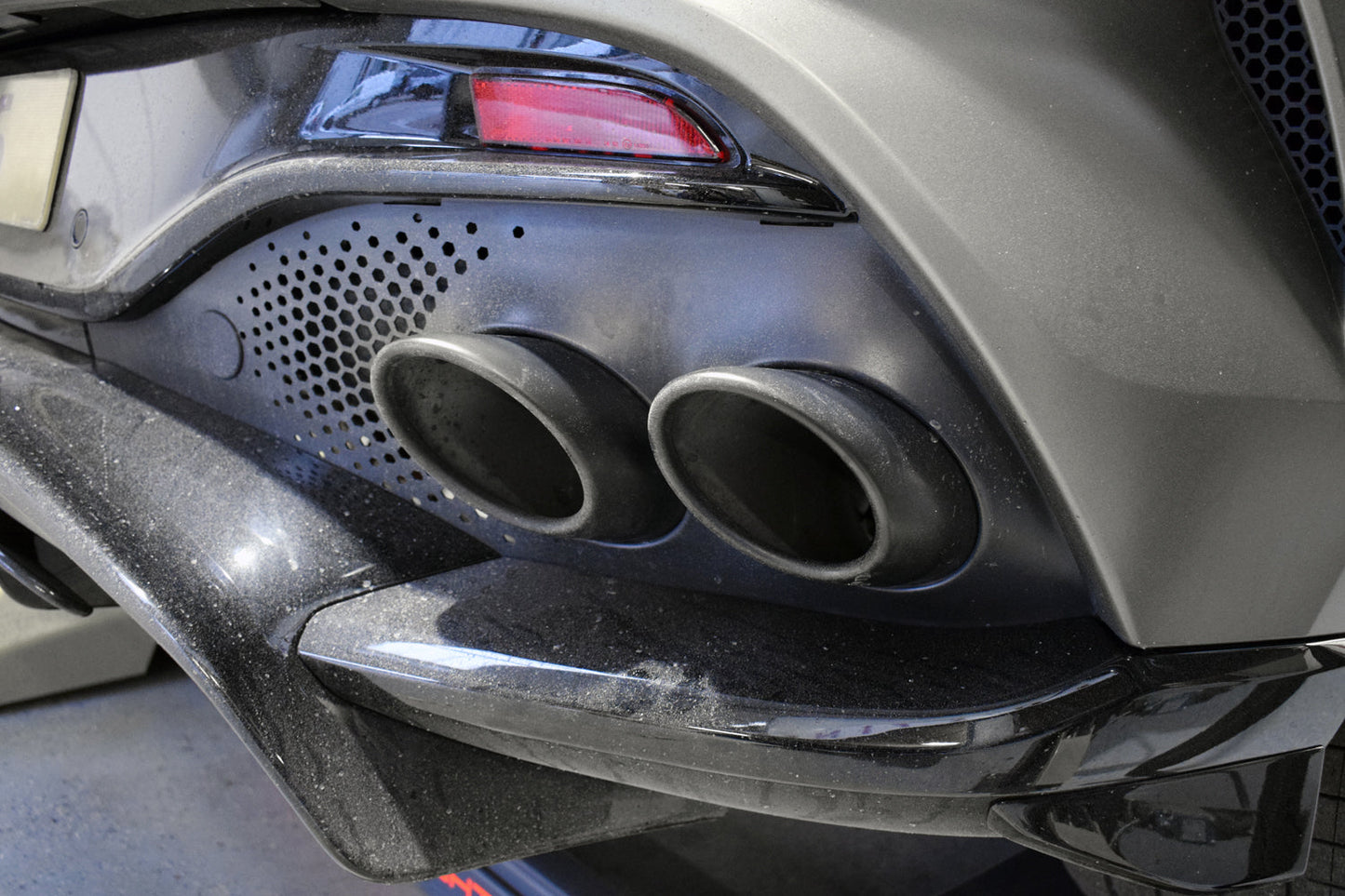 QuickSilver Aston Martin DBX 707 Sport System w/ Sound Architect