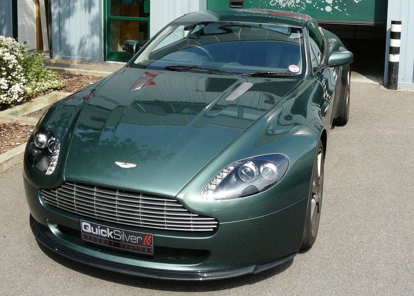 QuickSilver Aston Martin V8 Vantage Manifolds and Race Catalysts - Ceramic