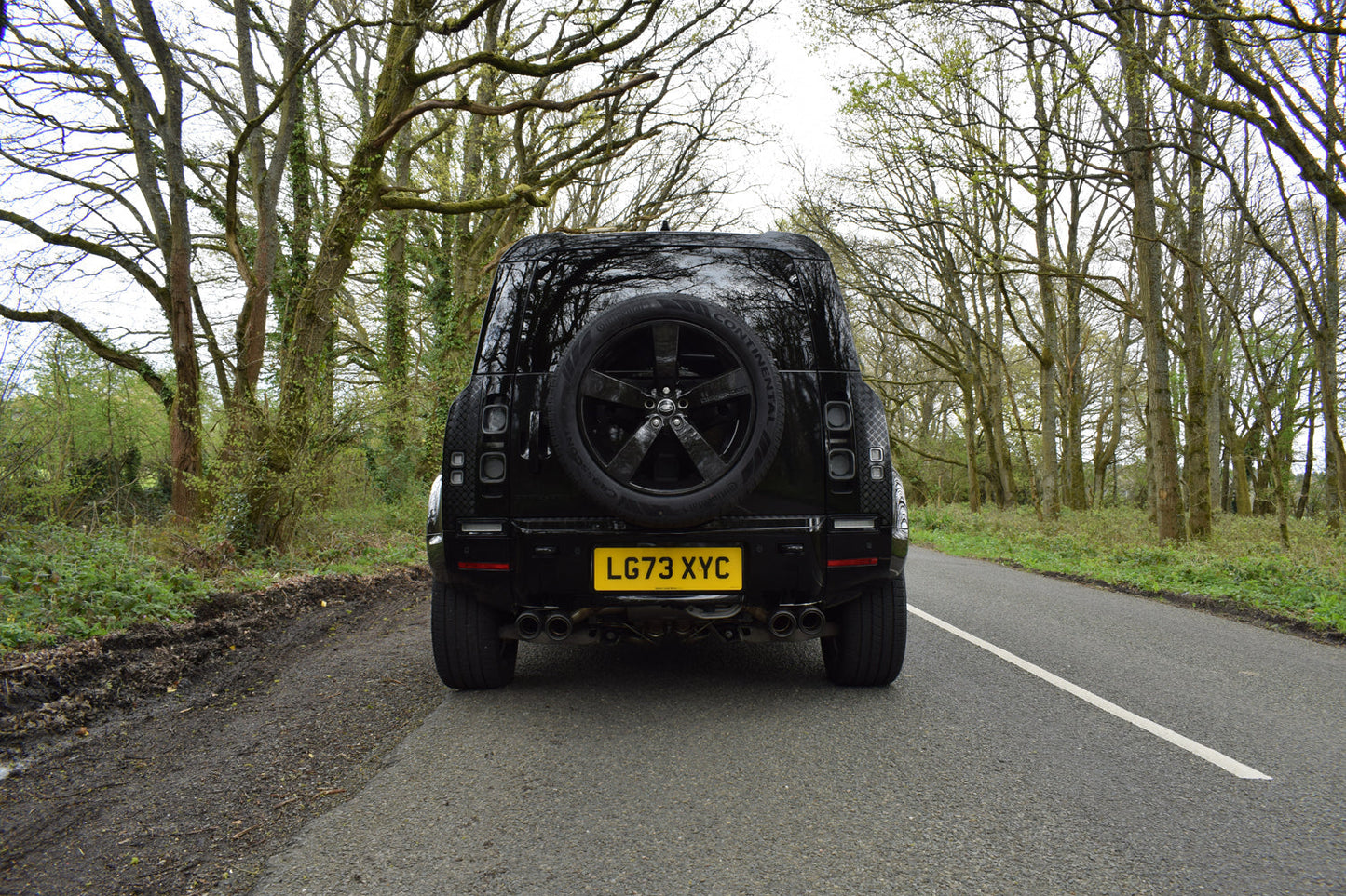 QuickSilver Land Rover Defender P525 V8 90 Sport System w/ Sound Architect