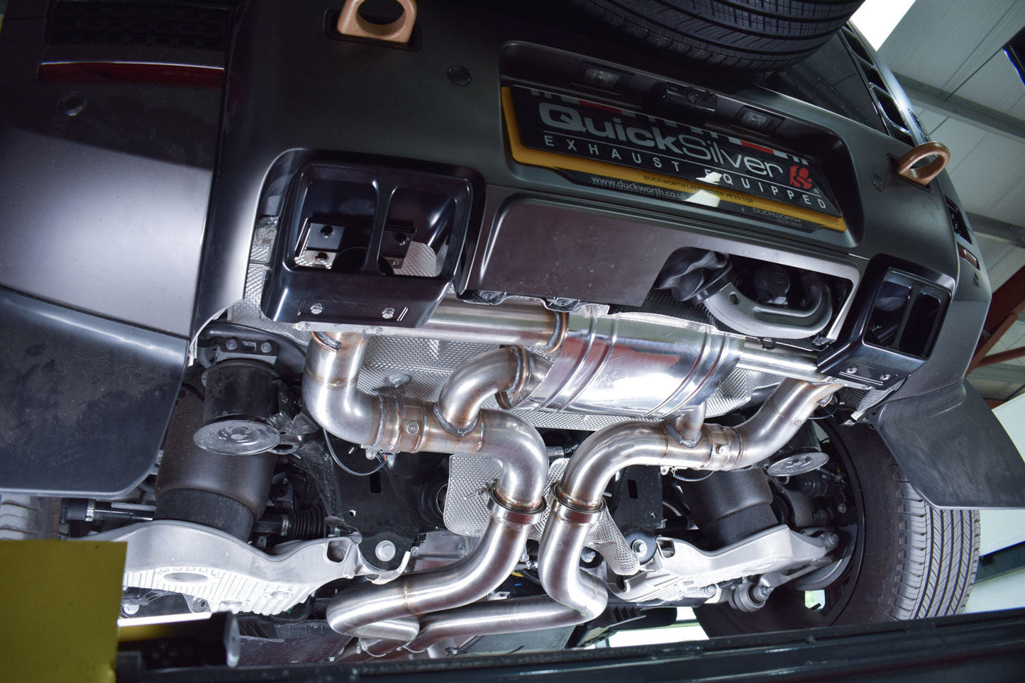 QuickSilver Land Rover Defender OCTA 110 P635
