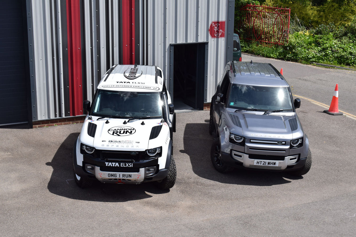 QuickSilver Land Rover Defender P400 90 & 110 Sport System w/ Sound Architect