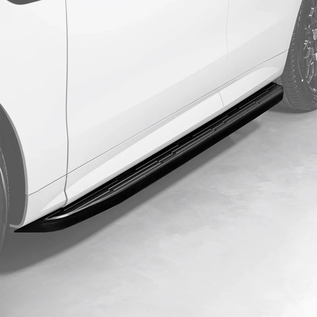 Range Rover L460 Black Shadow - Fixed Side Steps