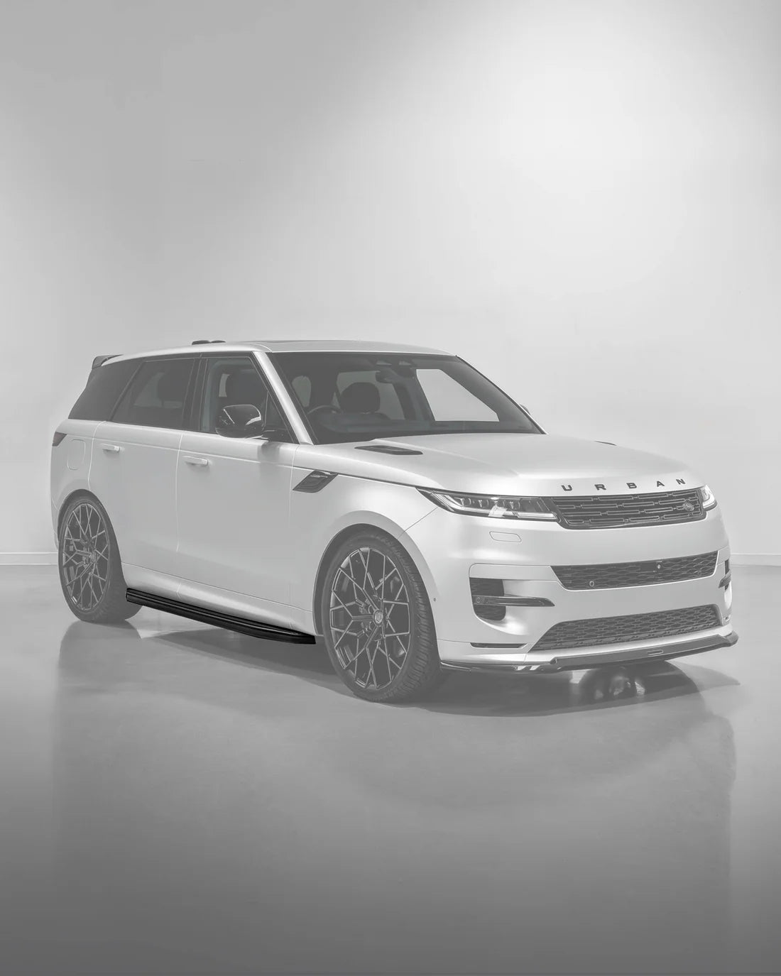 Range Rover L461 Matrix Black Shadow - Fixed Side Steps